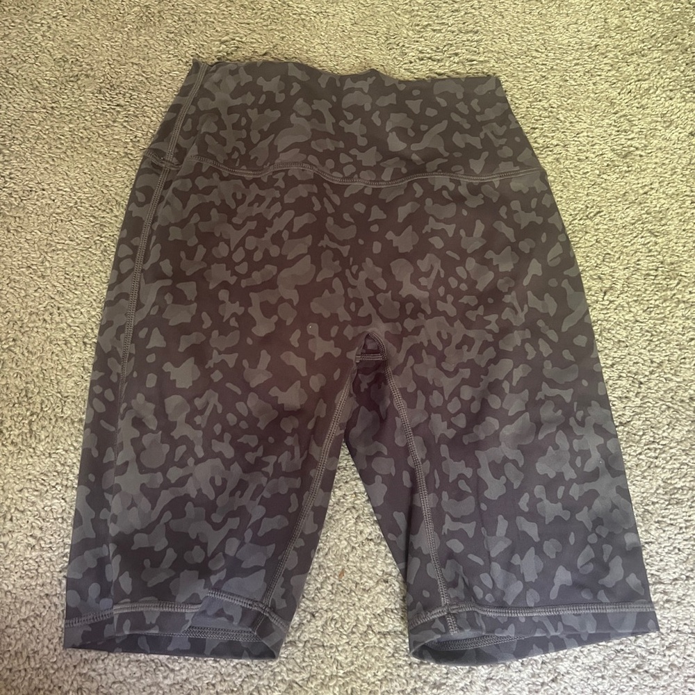 Buff bunny 10inch inseam Cheetah Print Biker Shorts Size S Women’s No Front Seam